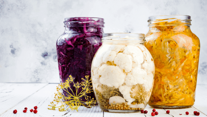 Sauerkraut and fermented cauliflower